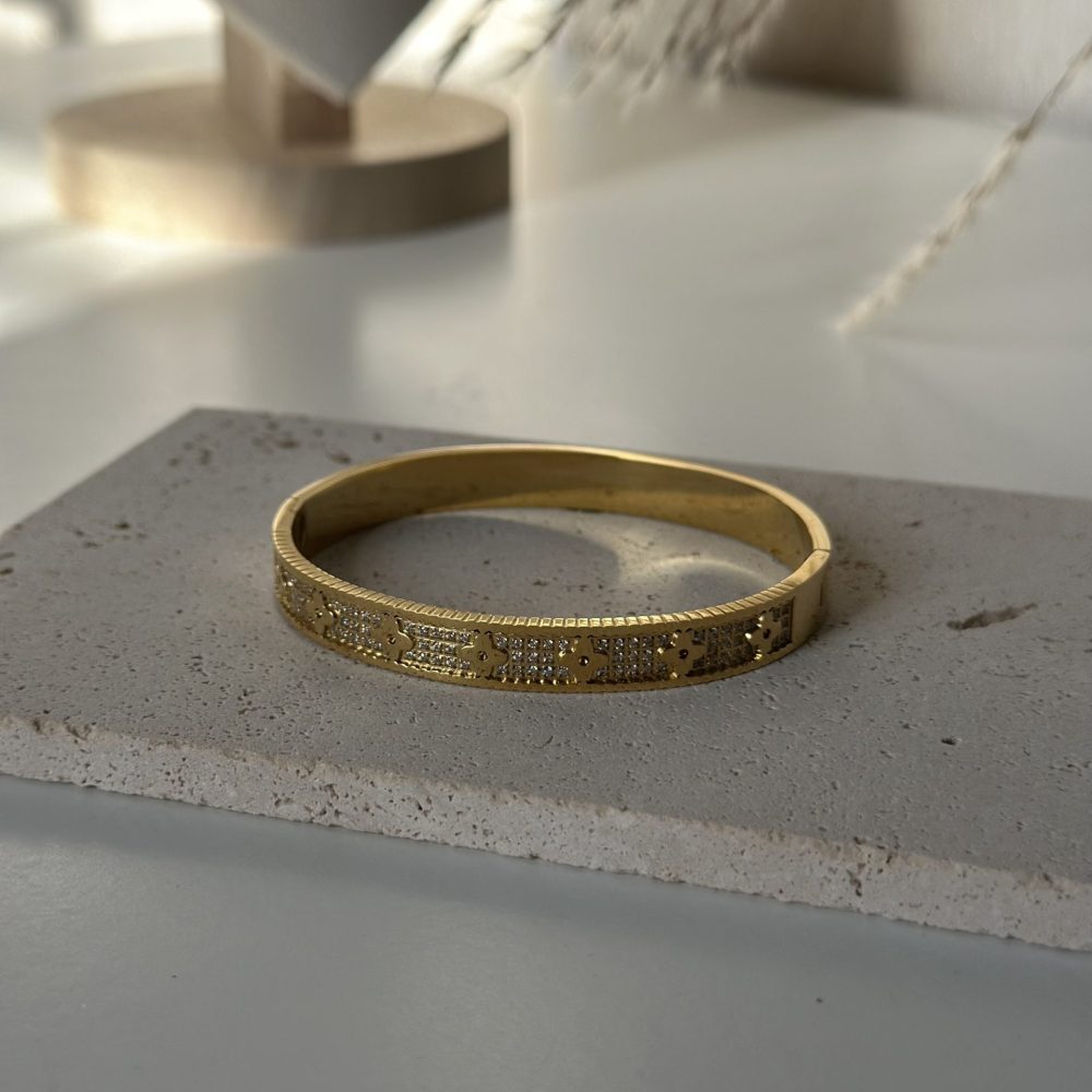 Shop Primary Image Shop Primary Image